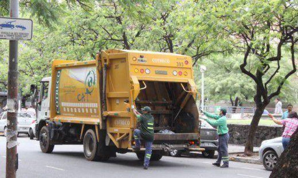 Basura: Mestre licita servicio alejado del propuesto en los pliegos
