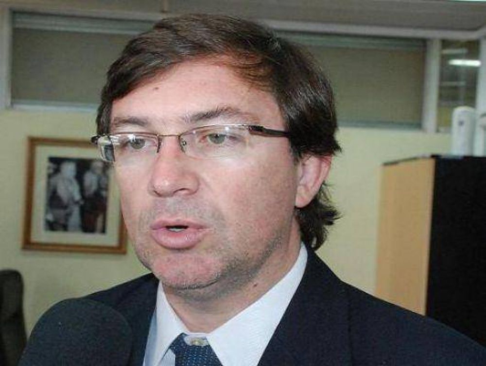 La UCR endurece su postura y todo se encamina a que Chiyo d� un paso atr�s