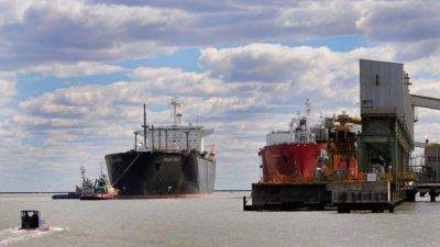 Sin respetar el cronograma oficial, siguen las descargas de gas en el puerto de Bah�a