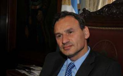 Denuncias de coimas en La Plata: Bruera removi� a funcionario involucrado