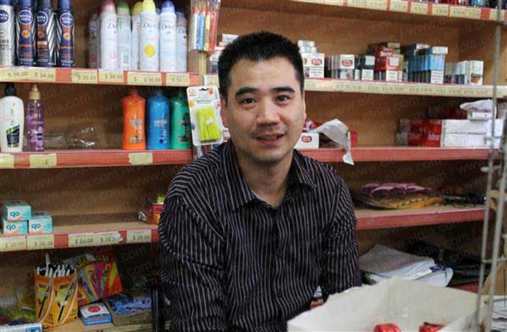 Un comerciante chino la pas� muy mal durante un asalto en 64 y 10     