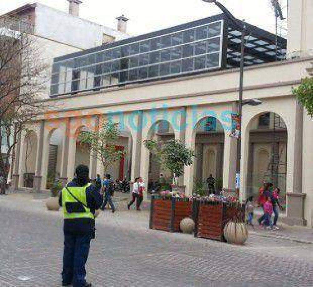 Para pavimentaci�n y mantenimiento de plazas