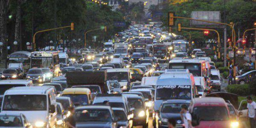 Tr�nsito y pozos son los problemas m�s denunciados en la App Barrios Activos