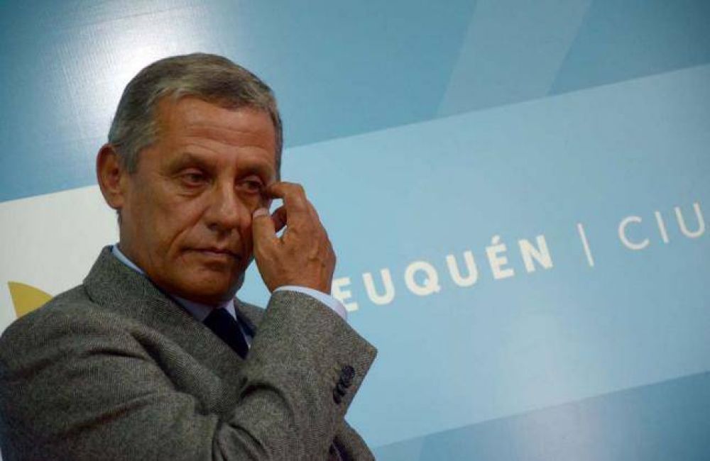 Quiroga lanza su candidatura a gobernador