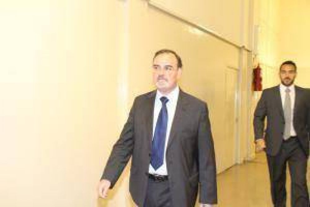 Otro rev�s para Macchi: la Corte de Justicia de la Naci�n rechaz� el pedido para que no tenga competencia el m�ximo tribunal local