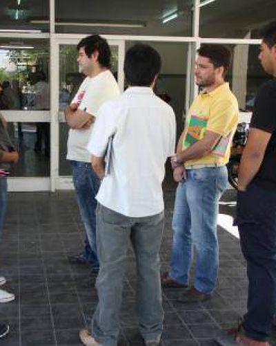Enca�onan, noquean y roban 75.000 pesos a un empleado