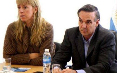 Pichetto y Garc�a Larraburu calificaron como �grav�simo� el incendio en el refugio Neumeyer
