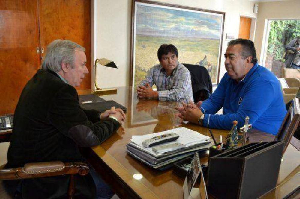 Peralta se reuni� con el titular de Luz y Fuerza Patagonia