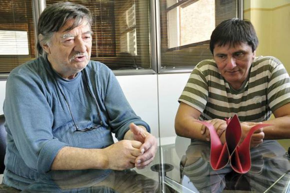 Rafael P�rez le agradeci� a Buzzi y el gobernador visitar� hoy la vecinal