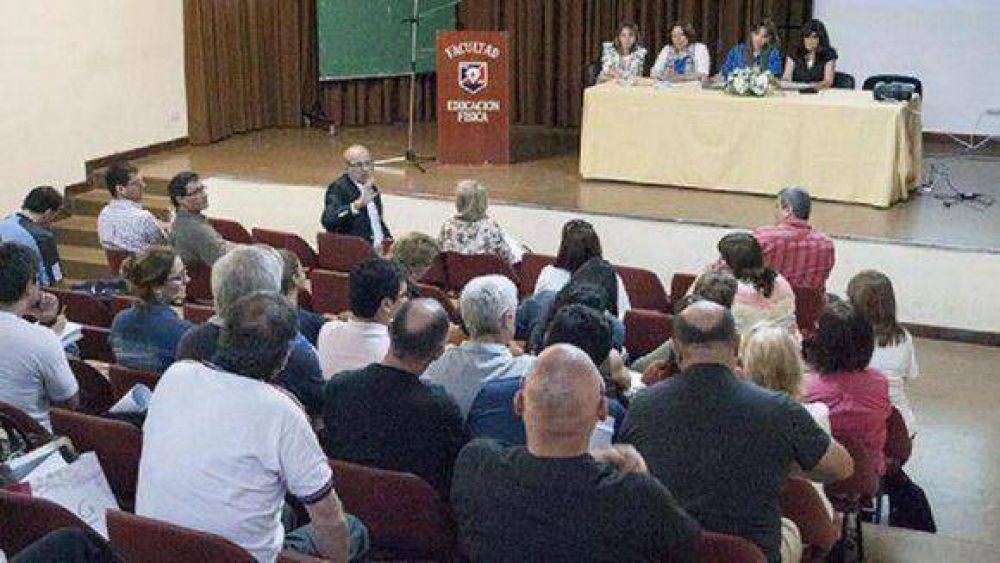 Asamblea Universitaria con acceso restringido