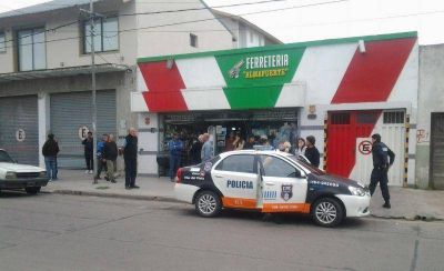 Tres disparos, una autopsia a la madrugada y un mes para las pericias