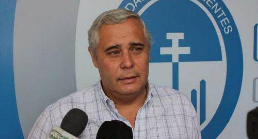 R�os ratific� su idea de reelecci�n en el PJ y por ahora s�lo asoma como contrincante Rodolfo Mart�nez Llano