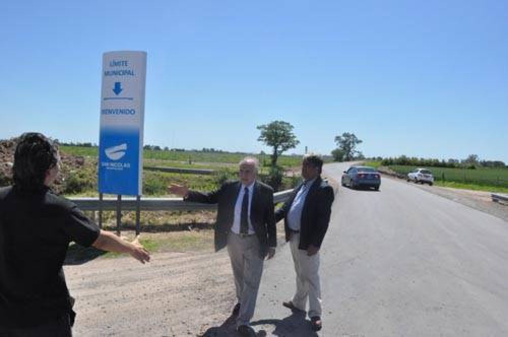 Obra P�blica: Passaglia dej� inaugurado el acceso D�maso Vald�s