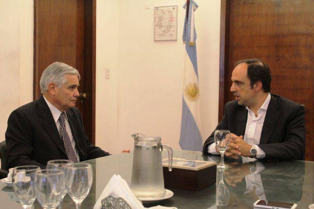 El secretario de Seguridad Chaumont se reuni� con el intendente Corral