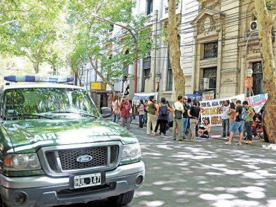 Archivar�an el proyecto para modificar la ley antiminera 7.722