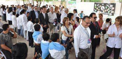 M�ximos referentes de la Organizaci�n Panamericana de la Salud visitaron la Escuela Hogar N� 1
