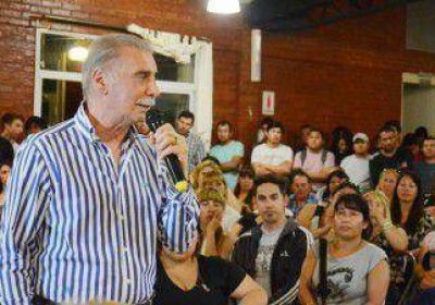 Sobisch encabez� acto en territorio de los petroleros 
