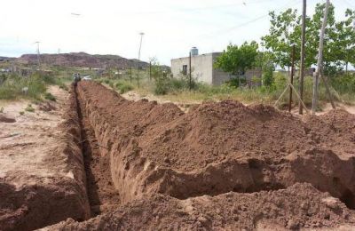 M�s de 700 familias contar�n con agua de red en Los Hornos