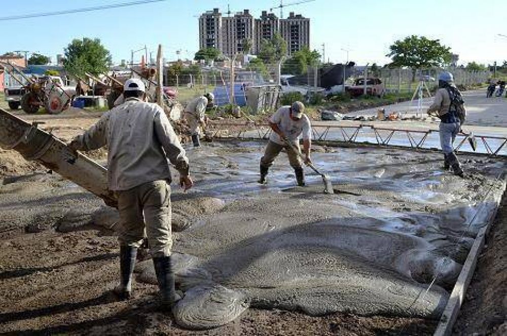 El Municipio capitalino pavimenta calles y extiende servicios b�sicos en el barrio San Marcos
