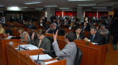 El Gobierno se encamina al veto del salariazo y recurrir� a la Justicia