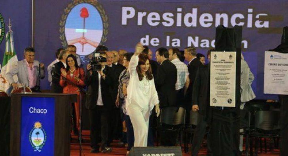 Cristina lleg� cargada de inauguraciones, anuncios y volvi� a destacar a Capitanich
