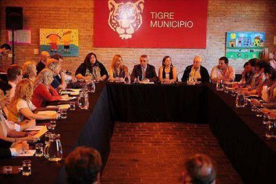 Zamora encabez� nueva reuni�n por el saneamiento del R�o Reconquista