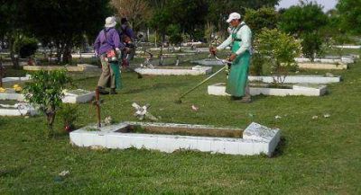 Tareas integrales en el barrio San Antonio y cementerio del lugar