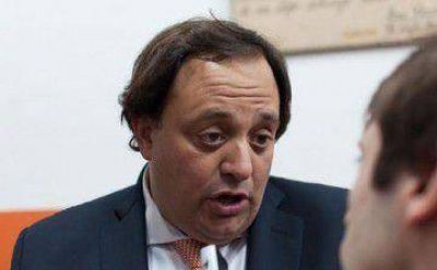 Ferr�: �Si Insaurralde se fuera dir�a que es un traidor. Pero es amigo m�o y nunca lo fue�	