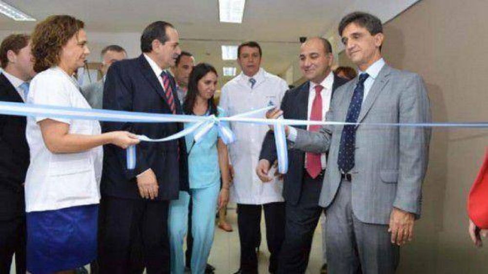 Odontolog�a de alta complejidad para los tucumanos