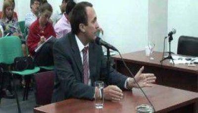 Tras rechazar a Farrell, designaron a Converset como juez porte�o