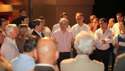 El massismo porte�o se reuni� en el quincho de Kravetz