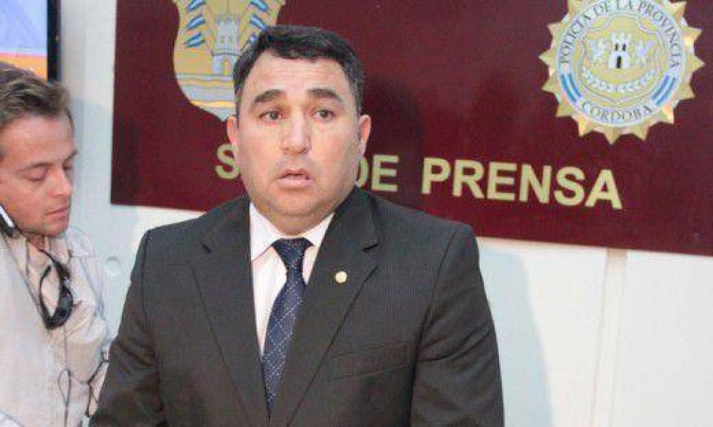 Oposici�n reclam� a De la Sota que aparte a Su�rez