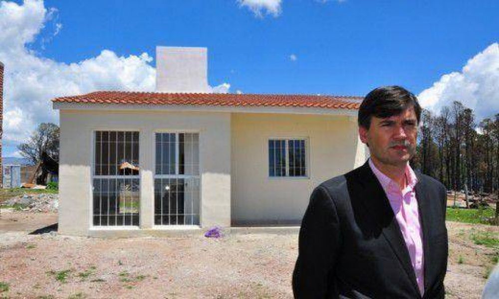 Con De la Sota autoexcluido, se suman los aspirantes a sucederlo en la gobernaci�n