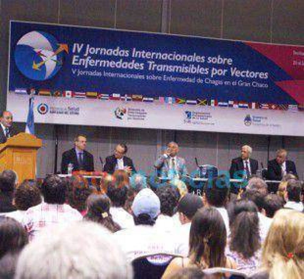 Manzur estuvo en la jornada inaugural