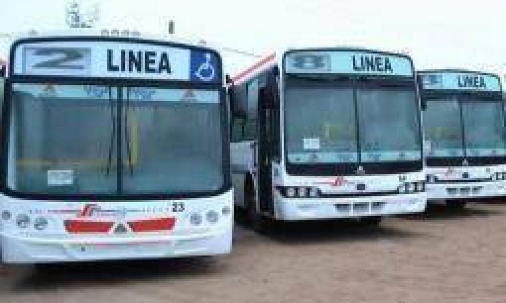 Denuncian que San Francisco cesante� a 30 choferes de colectivo