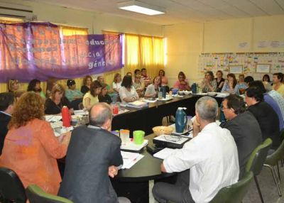  Cerr� la paritaria docente y la UTELPa manifest� su disconformidad