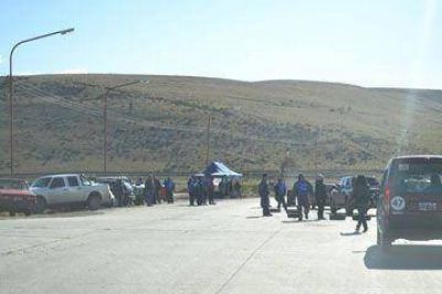 R�o Turbio: municipales cortaron la ruta y demandan respuestas