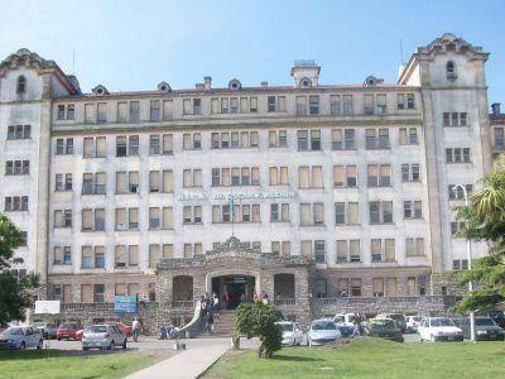 SE AMPUT� LOS DEDOS EN UN ACCIDENTE Y M�DICOS DEL HIGA LOGRARON RECONSTRUIRLE LA MANO