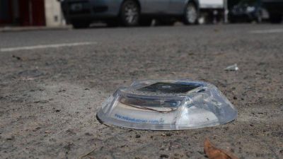 La Municipalidad ya instal� algunos de los sensores para el estacionamiento