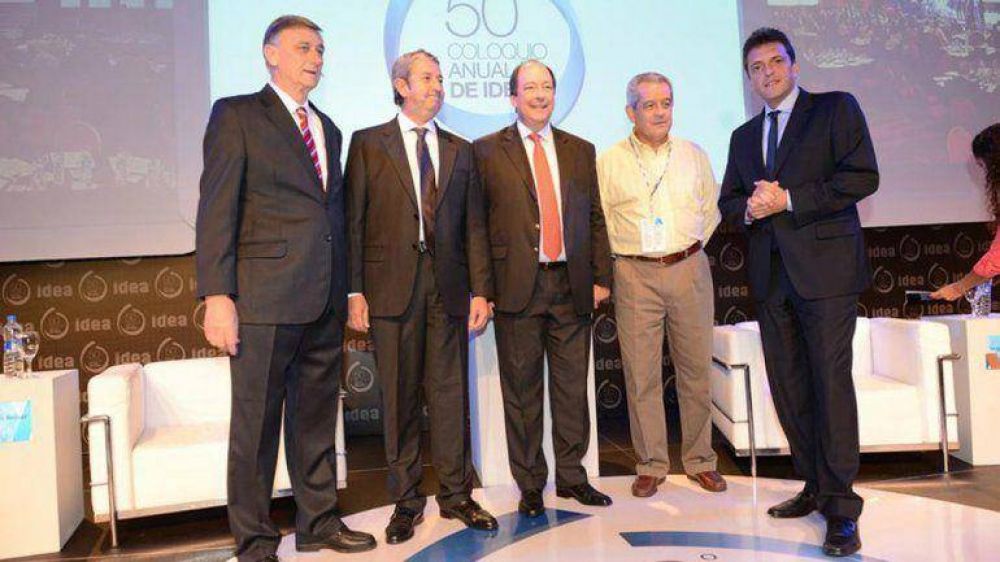 Eseverri acompa�� a Sergio Massa en el Coloquio de IDEA