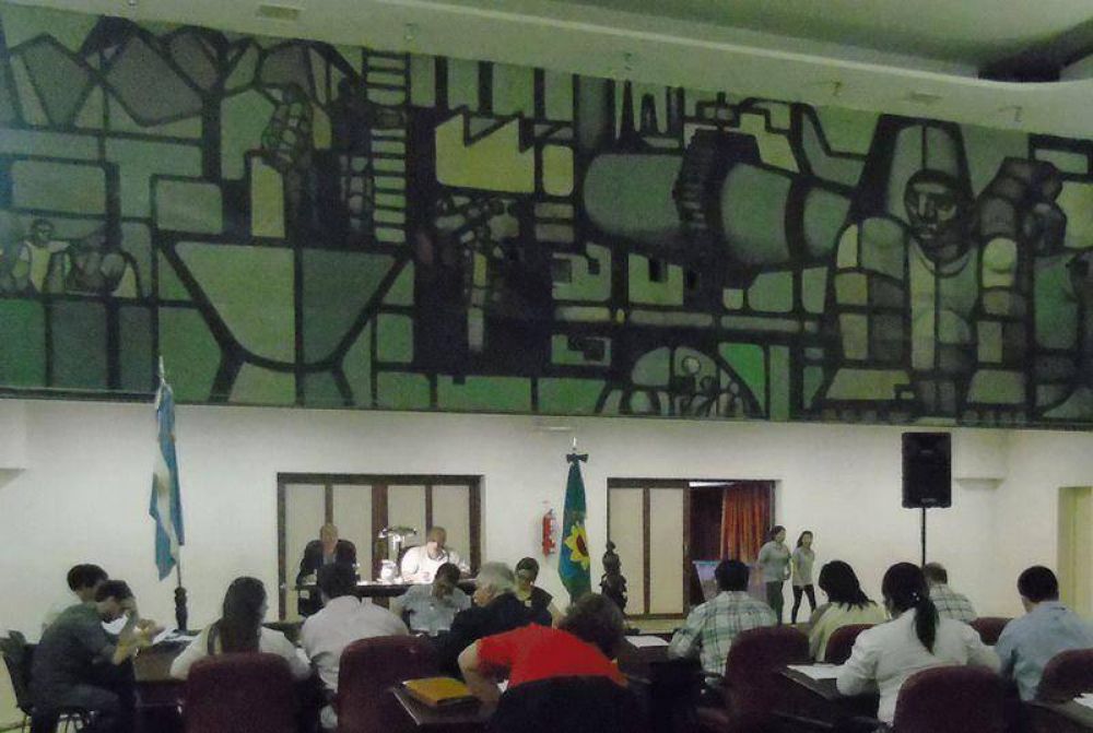 El Concejo Deliberante declar� Bien del Patrimonio Cultural al Mural de Pascual Di Bianco en Loma Negra