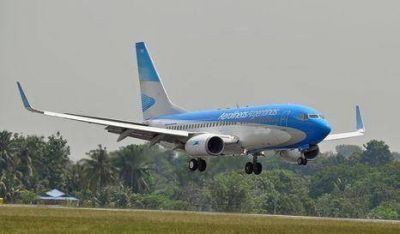 El gobierno porte�o mult� a Aerol�neas Argentinas