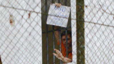 Leopoldo L�pez se declara en protesta permanente