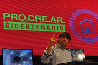 Diego Bossio: �No regalamos nada a nadie: con el trabajo se llega a la casa propia�