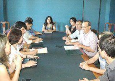 El Colegio dice que se le dificulta tener cuatro farmacias de turno