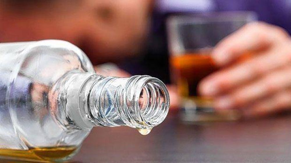 El desinters familiar conduce a los jvenes bahienses al alcohol