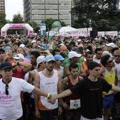 Se corre la marat�n �Corriendo Avanzamos� en la ciudad