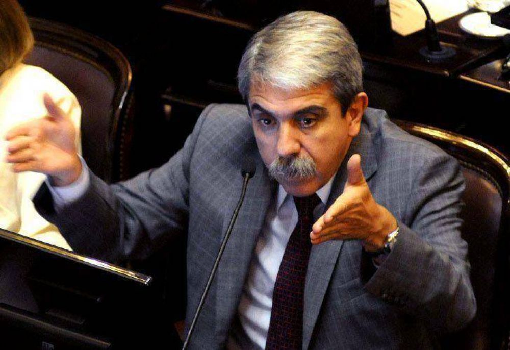 An�bal Fern�ndez le responde a Daniel Sabsay: 