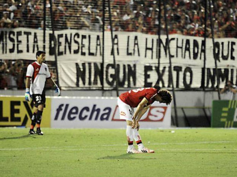 Newell's rescat� un empate ag�nico en un Coloso que mostr� banderas de reclamos