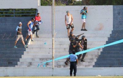 Suspendieron el partido Talleres-Belgrano por incidentes